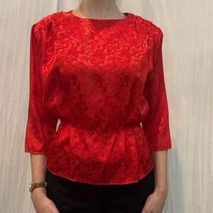 Red Satin Floral Jacquard Print Blouse w/ Fitted Waist & Dolman Sleeves VTG 80s